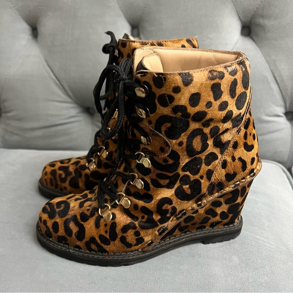DIANE VON FURSTENBERG Ponyhair Animal Print Lace-Up Boots Size: 7 1/2 M US